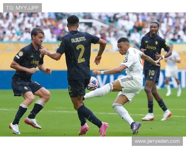 皇马进攻火力全开，但体系稳定性已濒临失控